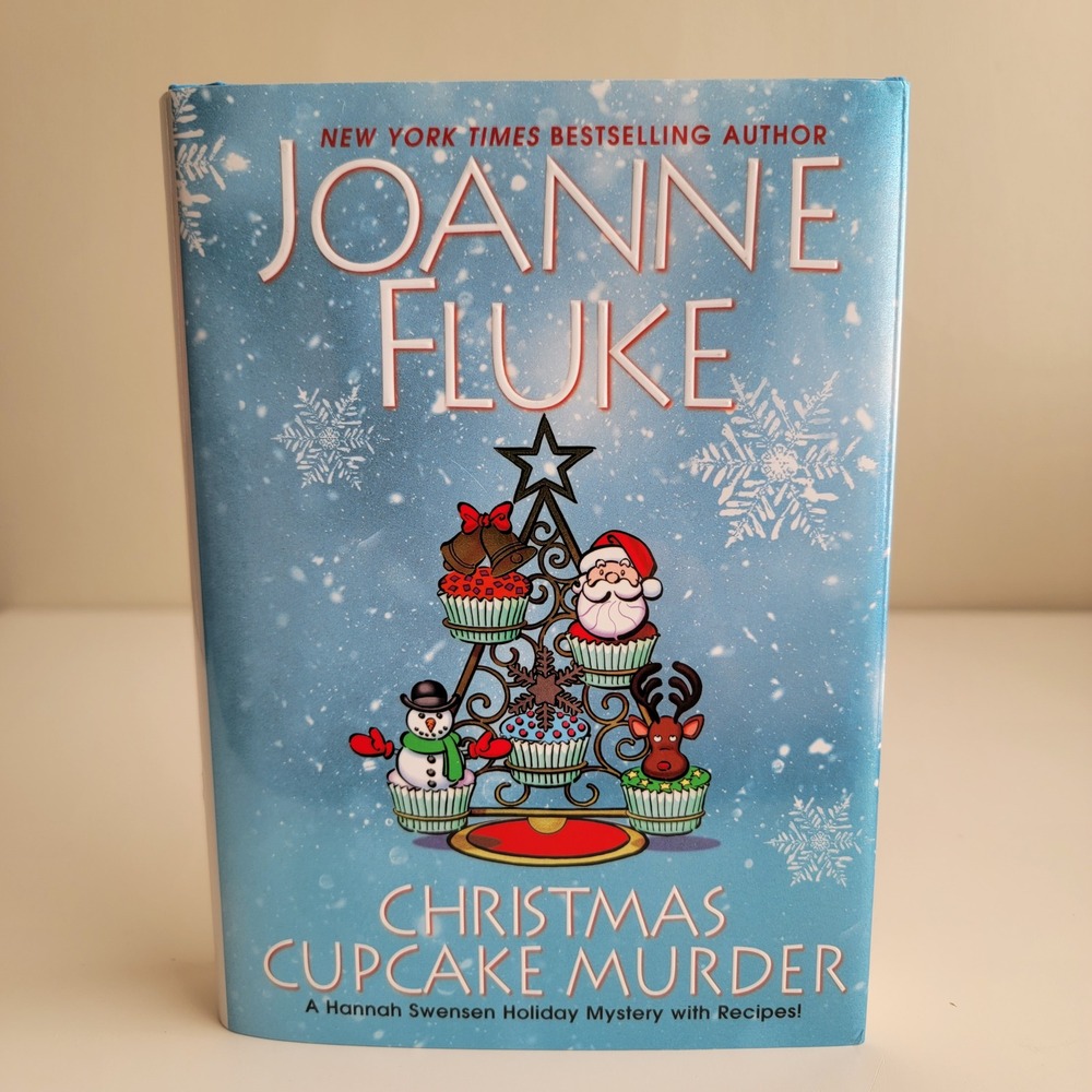 Joanne Fluke‎ Christmas Cupcake Murder Hannah Swensen Blue Hardcover Mystery